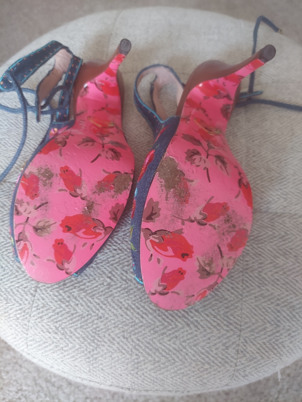 Betsey Johnson Dark Blue Floral Embroidered Peep-Toe Slingback Heels - Picture 3 of 3
